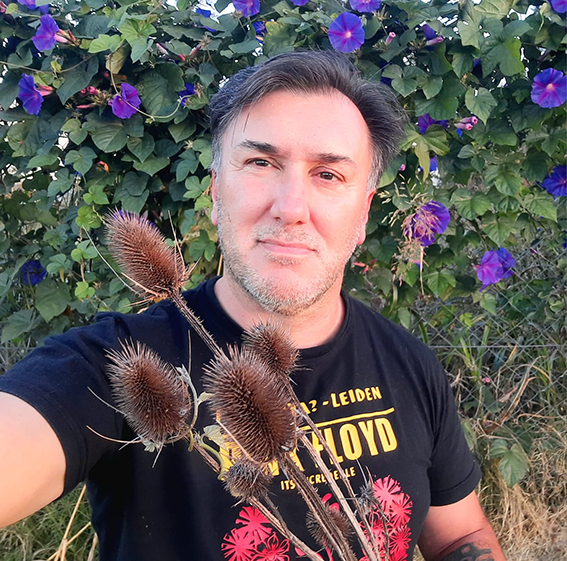 Autorretratos — portada